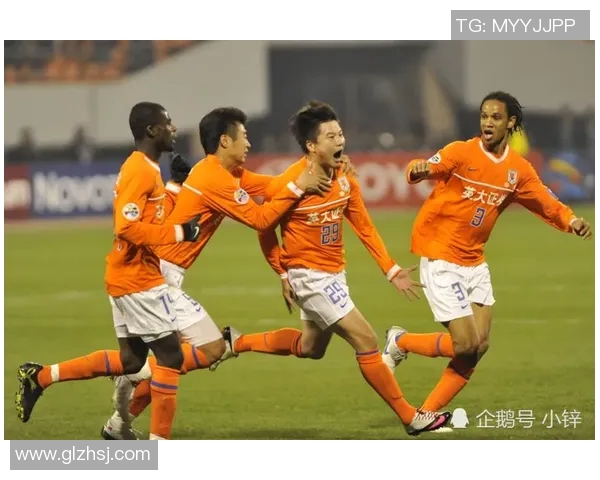 广州恒大主场大胜山东鲁能，提前锁定本赛季中超冠军位置