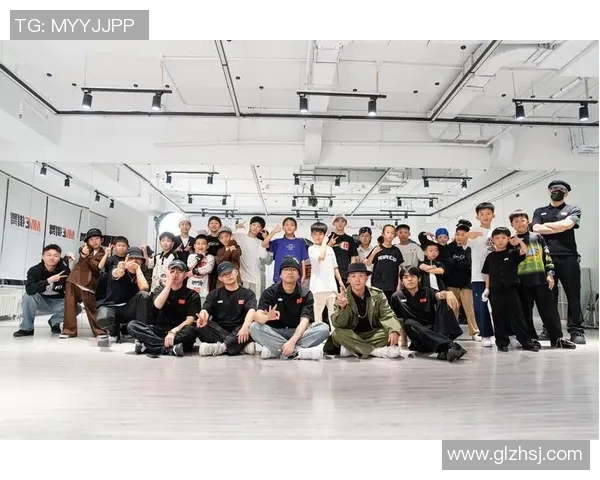 赛后分析:杭州街舞队与北京街舞队的战术对决与精彩瞬间回顾 赛后分析:杭州街舞队与北京街舞队的战术对决与精彩瞬间回顾